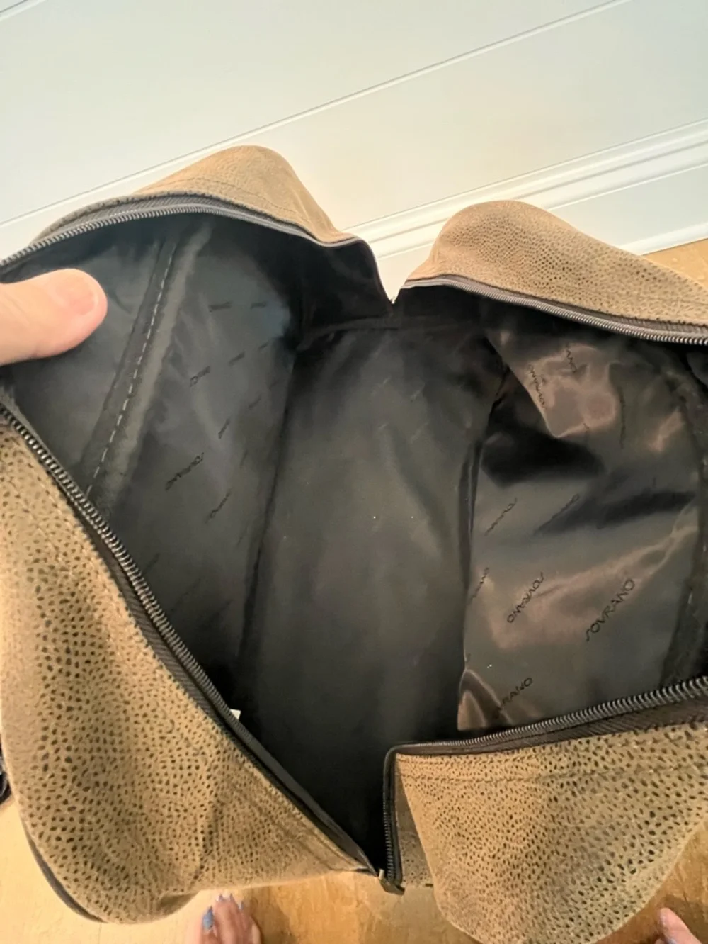 SOVRANO Golf Over Night Bag: Double Decker Duffle W/ Shoe Compartment Brown
